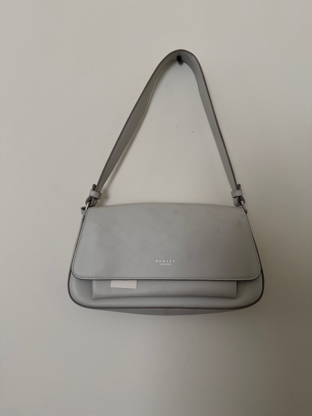 Vale Close Medium Flapover Leather Shoulder Bag